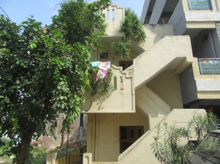 30 Anks Ground and First Floor West Facing Old House for Sale Very Nearer to Renigunta Roadi, Tirupati